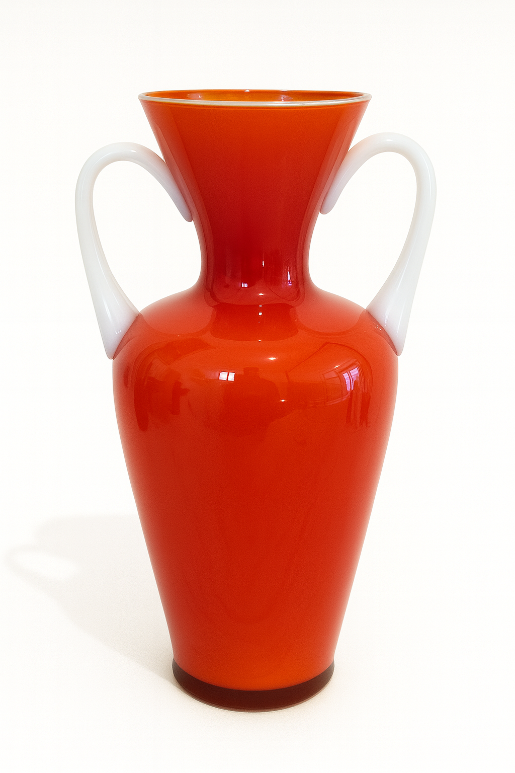 Vase amphore en verre soufflé Rouge orangé et blanc